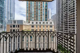 21 E Huron St, Chicago, IL 60611 - Photo 25