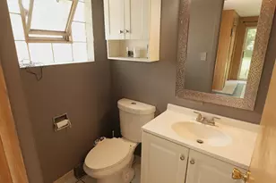 10313 S Karlov Ave, Oak Lawn, IL 60453 - Photo 9