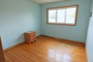 10313 S Karlov Ave, Oak Lawn, IL 60453 - Photo 13