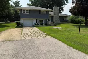 360 Swanson Rd, Sycamore, IL 60178 - Photo 1