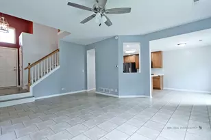 796 Pointe Dr, Crystal Lake, IL 60014 - Photo 5
