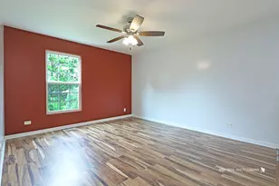 796 Pointe Dr, Crystal Lake, IL 60014 - Photo 15