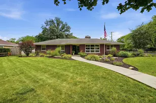 1322 Douglas St, Joliet, IL 60435 - Photo 1