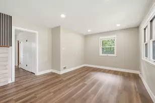 1322 Douglas St, Joliet, IL 60435 - Photo 9