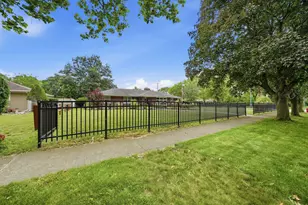 1322 Douglas St, Joliet, IL 60435 - Photo 41