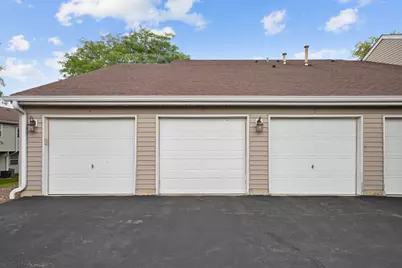 546 E Shag Bark Lane #B, Streamwood, IL 60107 - Photo 17