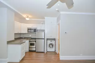 817 W Lakeside Pl, Chicago, IL 60640 - Photo 11