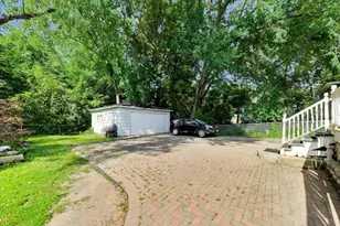 422 Summit St, Elgin, IL 60120 - Photo 35