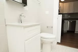 817 W Lakeside Pl, Chicago, IL 60640 - Photo 17
