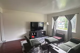 1388 Monomoy St, Aurora, IL 60506 - Photo 3