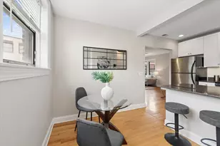 1153 W Grace St, Chicago, IL 60613 - Photo 9