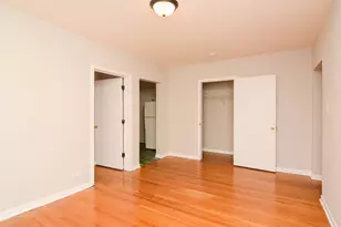 5736 N Winthrop Ave, Chicago, IL 60660 - Photo 7