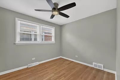 8603 S Exchange Avenue, Chicago, IL 60617 - Photo 17