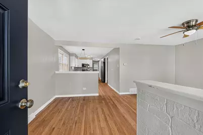 8603 S Exchange Avenue, Chicago, IL 60617 - Photo 5