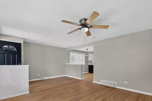 8603 S Exchange Ave, Chicago, IL 60617 - Photo 7