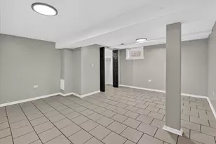 8603 S Exchange Ave, Chicago, IL 60617 - Photo 23