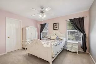 1804 Redwood Ln, McHenry, IL 60051 - Photo 15