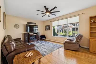 1804 Redwood Lane, McHenry, IL 60051 - Photo 5