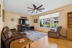1804 Redwood Ln, McHenry, IL 60051 - Photo 5