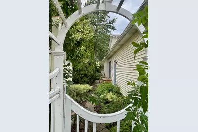 1804 Redwood Lane, McHenry, IL 60051 - Photo 21