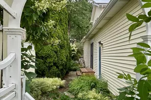 1804 Redwood Ln, McHenry, IL 60051 - Photo 21