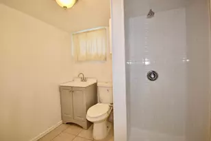 1645 Jackson St, North Chicago, IL 60064 - Photo 19