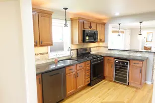 9544 Nerbonne Ave, Franklin Park, IL 60131 - Photo 5