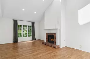 1422 James Ct, Libertyville, IL 60048 - Photo 7