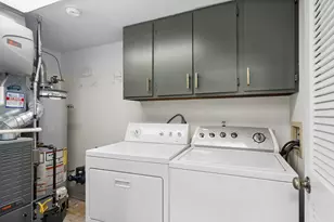 1422 James Ct, Libertyville, IL 60048 - Photo 21
