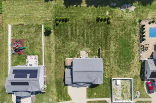 1402 Railside Dr, Gibson City, IL 60936 - Photo 43
