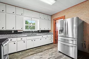 102 N Pine St, Buckley, IL 60918 - Photo 21