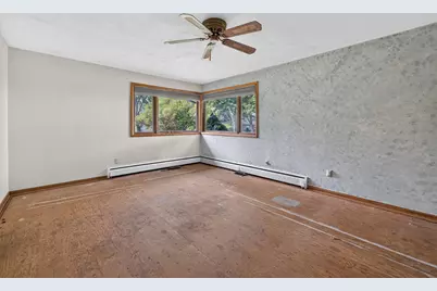 1111 Loren Drive, Dekalb, IL 60115 - Photo 21
