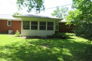 1111 Loren Dr, Dekalb, IL 60115 - Photo 33