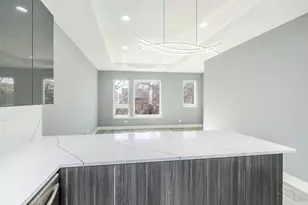 2720 W 23rd St, Chicago, IL 60608 - Photo 5