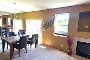 6403 Blue Sky Ln, Matteson, IL 60443 - Photo 7