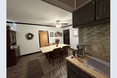 207 W Elm Street, Fairbury, IL 61739 - Photo 7