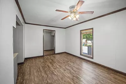 207 W Elm Street, Fairbury, IL 61739 - Photo 35