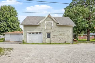 207 W Elm St, Fairbury, IL 61739 - Photo 17