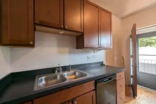 1949 W Cuyler Ave, Chicago, IL 60613 - Photo 17