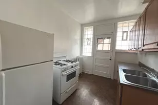 3721 W Cullom Ave, Chicago, IL 60618 - Photo 5