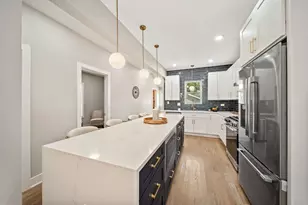 4842 W Warwick Ave, Chicago, IL 60641 - Photo 5