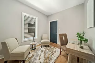 4842 W Warwick Ave, Chicago, IL 60641 - Photo 11