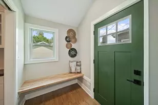 4842 W Warwick Ave, Chicago, IL 60641 - Photo 9