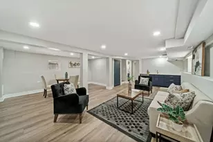 4842 W Warwick Ave, Chicago, IL 60641 - Photo 19