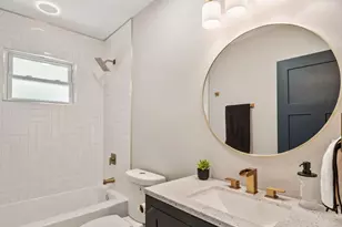4842 W Warwick Ave, Chicago, IL 60641 - Photo 13