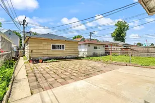 4542 S Mozart St, Chicago, IL 60632 - Photo 17