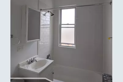 2600 N Kimball Avenue #403, Chicago, IL 60647 - Photo 5