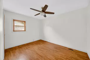 724 Union Ave, Romeoville, IL 60446 - Photo 15