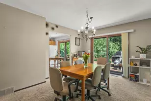 5121 Brookview Rd, Rockford, IL 61107 - Photo 13