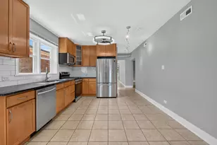 3953 N Oleander Ave, Chicago, IL 60634 - Photo 5